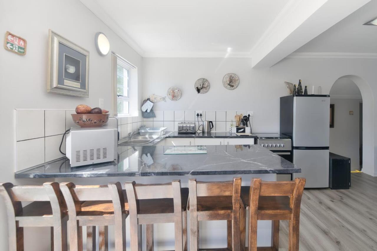 Redsky Self Catering Agulhas Lägenhet Exteriör bild
